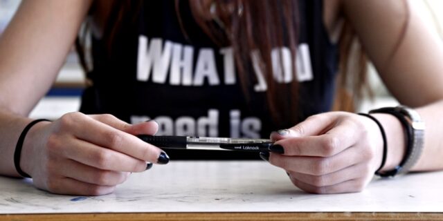 Πανελλήνιες 2016: Τα θέματα στη Νεοελληνική Γλώσσα