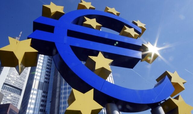 Die Welt: Το ευρώ κινδυνεύει από τους λαϊκιστές και όχι από την Ελλάδα