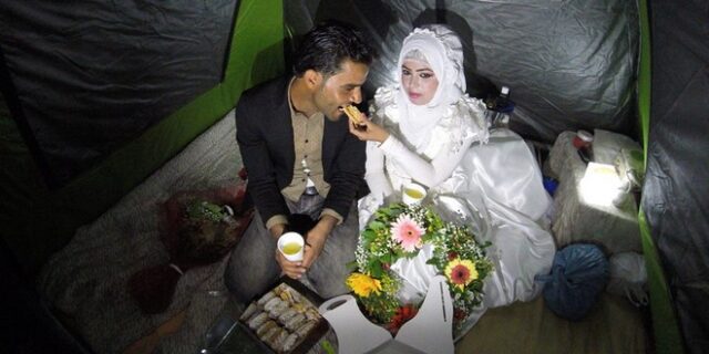 Αγάπη χωρίς σύνορα: Ζευγάρι από τη Συρία παντρεύτηκε στην Ειδομένη