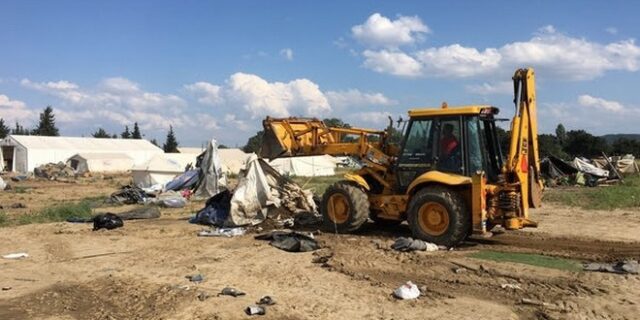 Γιατροί Χωρίς Σύνορα: Υποχρεωτική μεταφορά χιλιάδων προσφύγων προς το άγνωστο