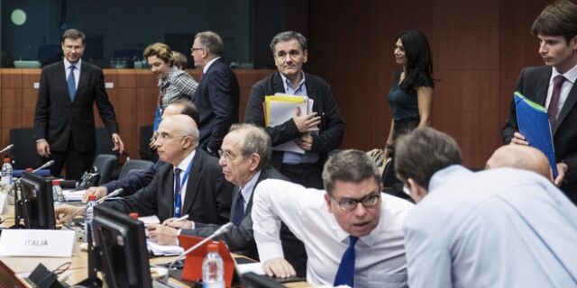 Συγκοινωνούντα δοχεία χρέος και προληπτικά μέτρα