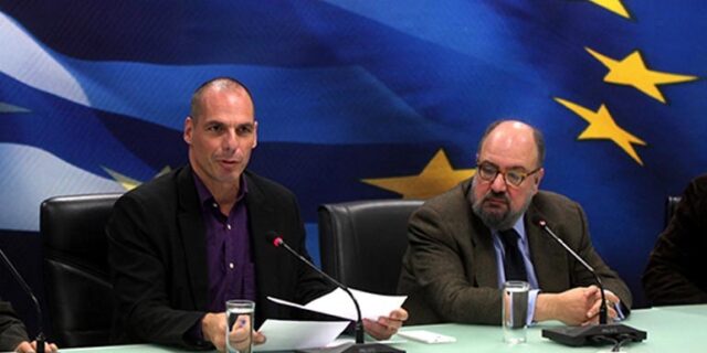 Επίθεση Βαρουφάκη – Θεοχαράκη σε Στουρνάρα