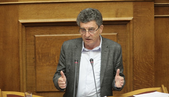 Βουλευτής του ΣΥΡΙΖΑ ταυτίζεται με Καμμένο για το ΦΠΑ στα νησιά