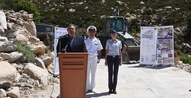 Καμμένος: Ενισχύεται στρατιωτικά η Ικαρία, ‘διότι είναι ένας από τους στόχους των απέναντι’