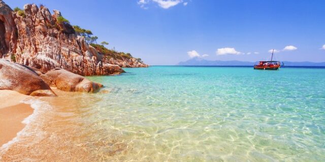 10 ιδανικοί προορισμοί για τριήμερο με έκπτωση 50%