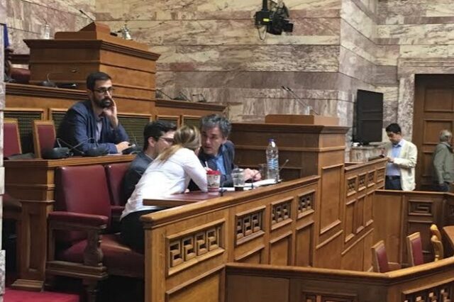 Η μοναξιά του Τσακαλώτου