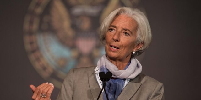Σε τροχιά σύγκρουσης ΔΝΤ – Eurogroup για το ελληνικό χρέος