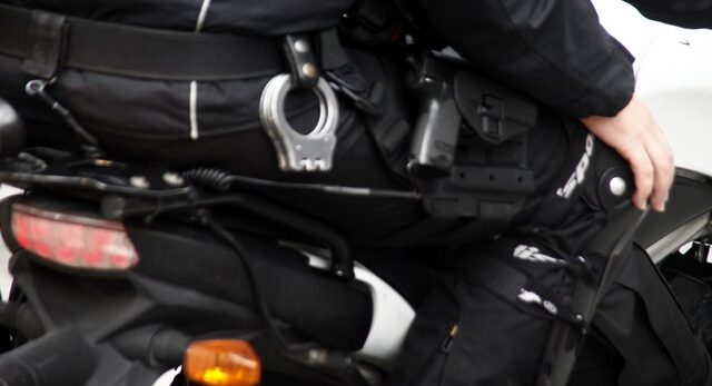 Συνελήφθη μέλος συμμορίας ληστών που εισέβαλε σε σπίτια