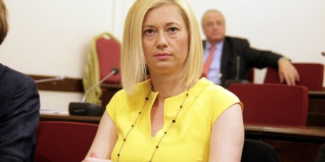 Η Ραχήλ απειλεί με αγωγές Τσίπρα και Καρανίκα