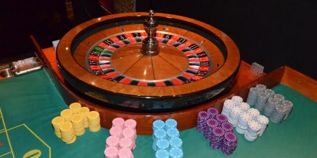 Έφοδος σε παράνομο μίνι καζίνο στον Νέο Κόσμο