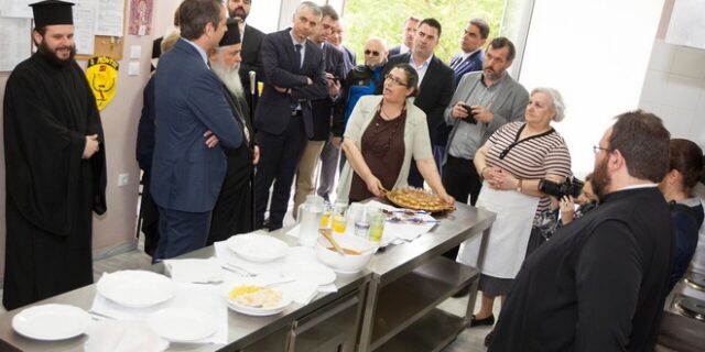 Μητσοτάκης: Να αναγνωρίσουμε το φιλανθρωπικό έργο της εκκλησίας