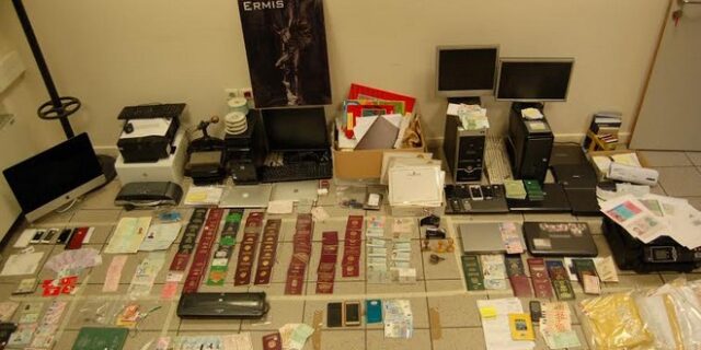 Με βιτρίνα ΜΚΟ στήθηκε τεράστιο κύκλωμα διακίνησης και πλαστών διαβατηρίων
