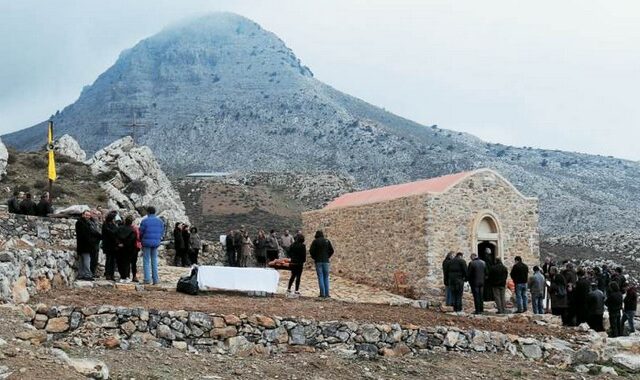 Λειτουργεί μετά από 600 χρόνια η Μονή Τριών Ιεραρχών, το αποκαλούμενο ‘πρώτο ελληνικό πανεπιστήμιο’