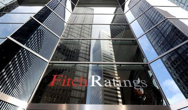 Ο οίκος Fitch προειδοποιεί: Κίνδυνος κατάρρευσης της τουρκικής λίρας