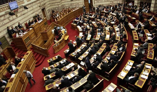 Συζήτηση στη Βουλή για το ασφαλιστικό. LIVE EIKONA