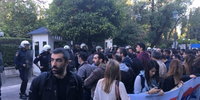 Το ΠΑΜΕ στο Μαξίμου για το ασφαλιστικό