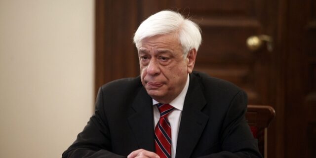 Ο ΣΥΡΙΖΑ υπερασπίζεται τον Πρόεδρο της Δημοκρατίας και απορρίπτει λογικές δραχμής