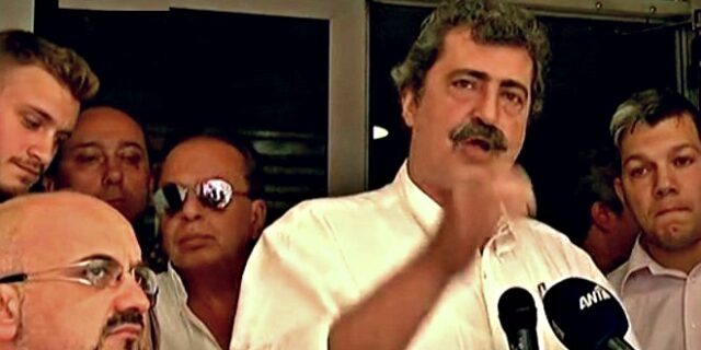 Πολάκης σε νοσηλευτές: Βάλτε λίγο πλάτη ακόμη