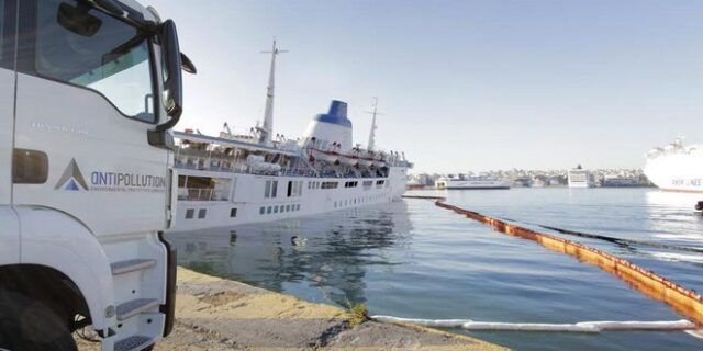Πώς απετράπη ανεπανόρθωτη ρύπανση στον Πειραιά από το ‘Παναγιά Τήνου’