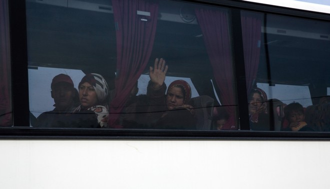 Ολοκληρώθηκε η πρώτη ημέρα της επιχείρησης μετακίνησης προσφύγων από την Ειδομένη
