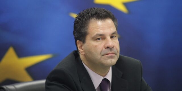 Άρθρο Στεργίου στο News247: Ο Ιούδας φιλούσε υπέροχα