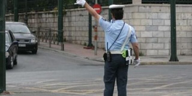 Κατέληξε ο τροχονόμος που αυτοπυροβολήθηκε μέσα στο Τμήμα Τροχαίας Αττικής