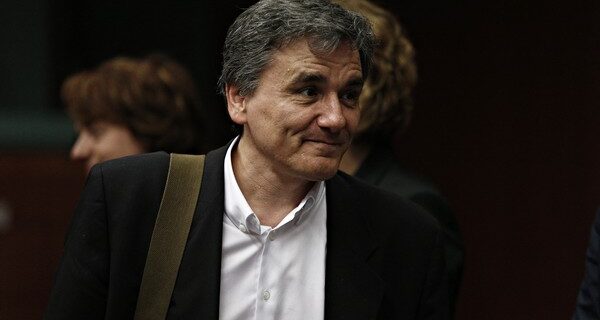 Οι ωραίοι δεν έχουν χρέη