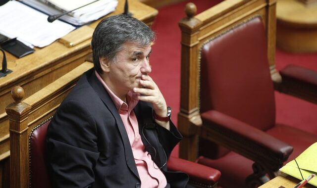 Με τροπολογία ο ‘κόφτης’