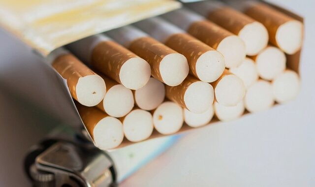 Παπαστράτος: Μπορεί μία καπνοβιομηχανία να μην παράγει τσιγάρα;