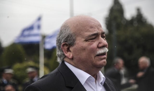 Ο Βούτσης καταδικάζει τη βία κατά διαδηλωτών