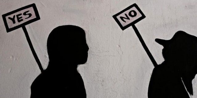 Η καρικατούρα του κομουνιστή με την κονσέρβα