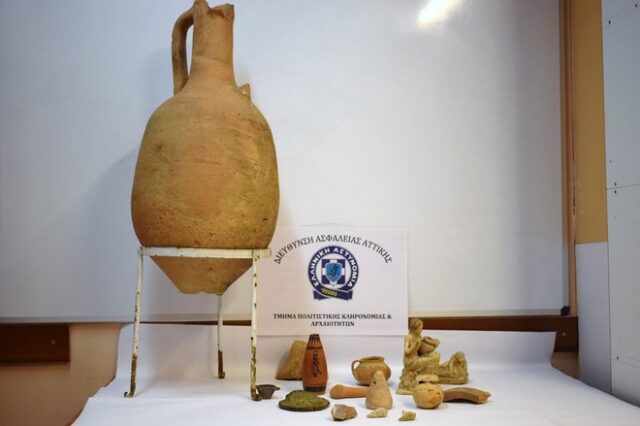 Συνελήφθη ηλικιωμένος που μετέφερε με φορτηγό πλήθος από αρχαία αντικείμενα
