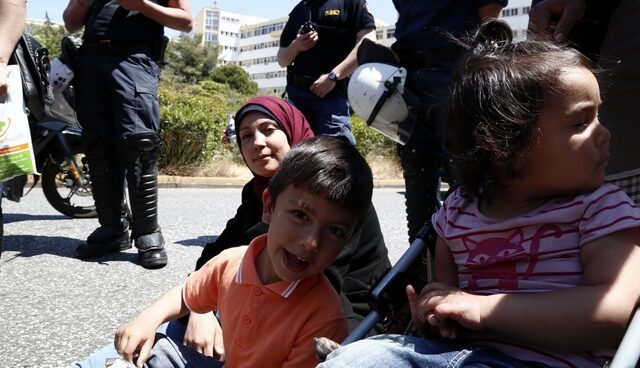 Ξεκίνησε το πρόγραμμα προκαταγραφής αιτούντων άσυλο σε Αθήνα και Θεσσαλονίκη
