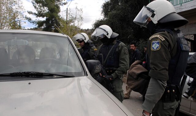 Στα ίχνη ‘τεράστιου κυκλώματος’ όπλων στην Κρήτη βρίσκεται η ΕΛ.ΑΣ