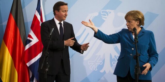 Το Brexit, η Μέρκελ και το κ@λόχαρτο