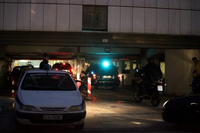 Σε συναγερμό η ΕΛ.ΑΣ. Εντοπίστηκε ύποπτος χαρτοφύλακας στο Εφετείο
