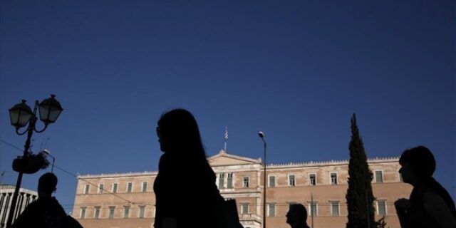 Πολίτες σε απόγνωση