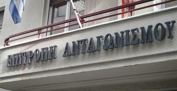 Η Κομισιόν προειδοποιεί για πάγωμα κονδυλίων λόγω έρευνας στις κατασκευαστικές