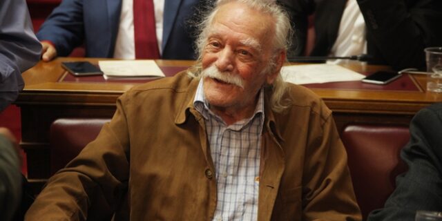 Γλέζος: Απλή και άδολη αναλογική. Φτάνει πια η κοροϊδία