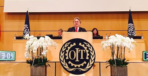 Κατρούγκαλος: Άμεση επαναφορά των συλλογικών διαπραγματεύσεων