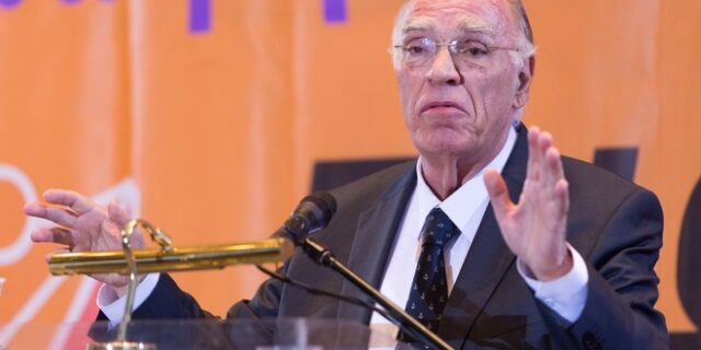 Λεβέντης: Επιμένω για οικουμενική κυβέρνηση, ώστε να έρθει η ανάπτυξη