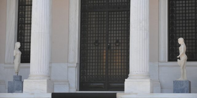 Στα χαρακώματα κυβέρνηση – αντιπολίτευση