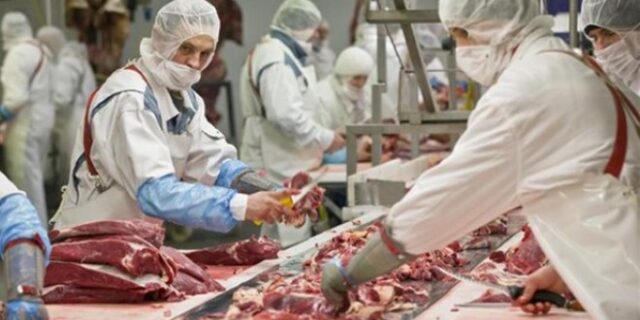 Τους έπιασαν γιατί διακινούσαν 1 τόνο σάπια κρέατα. Είχαν συλληφθεί ξανά για… σάπια όστρακα
