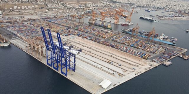 ‘Ευθυγραμμίστηκε’ η κυβέρνηση με τα αιτήματα της COSCO