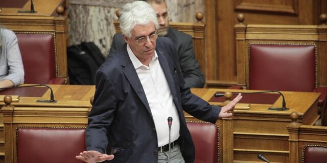 Διακριτικές αποστάσεις Παρασκευόπουλου από Πολάκη για παραδικαστικό