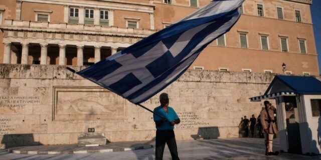 Αγανακτισμένοι και #paraitithite