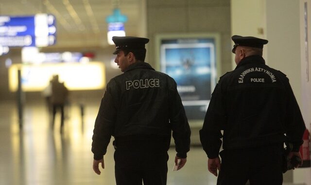 Μείωση των αστυνομικών για πρόσωπα υψηλής ασφαλείας προανήγγειλε ο Τόσκας