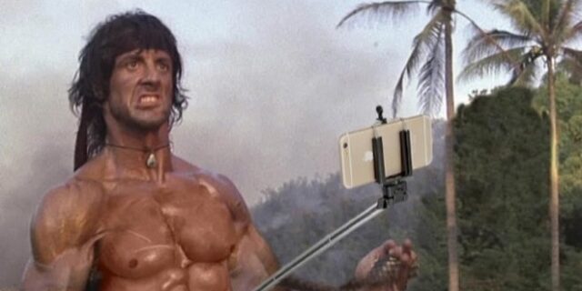 ‘Οχι πια όπλα. Μόνο selfie sticks!