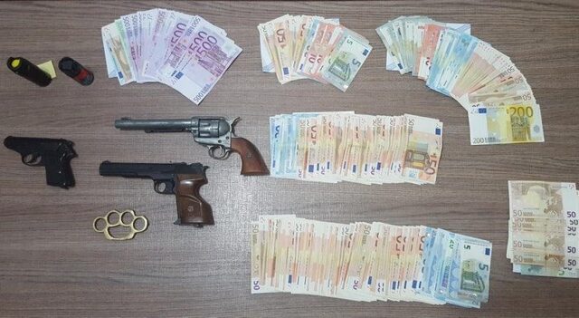Στρατιωτικοί, αστυνομικοί και πυροσβέστες διακινούσαν ναρκωτικά