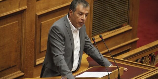 Θεοδωράκης: Ο Δρίτσας τώρα θα κατηγορεί τους Κινεζοτσολιάδες
